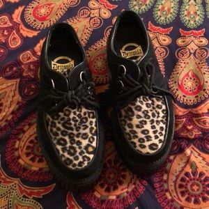 Selling platform leopard creepers 🖤